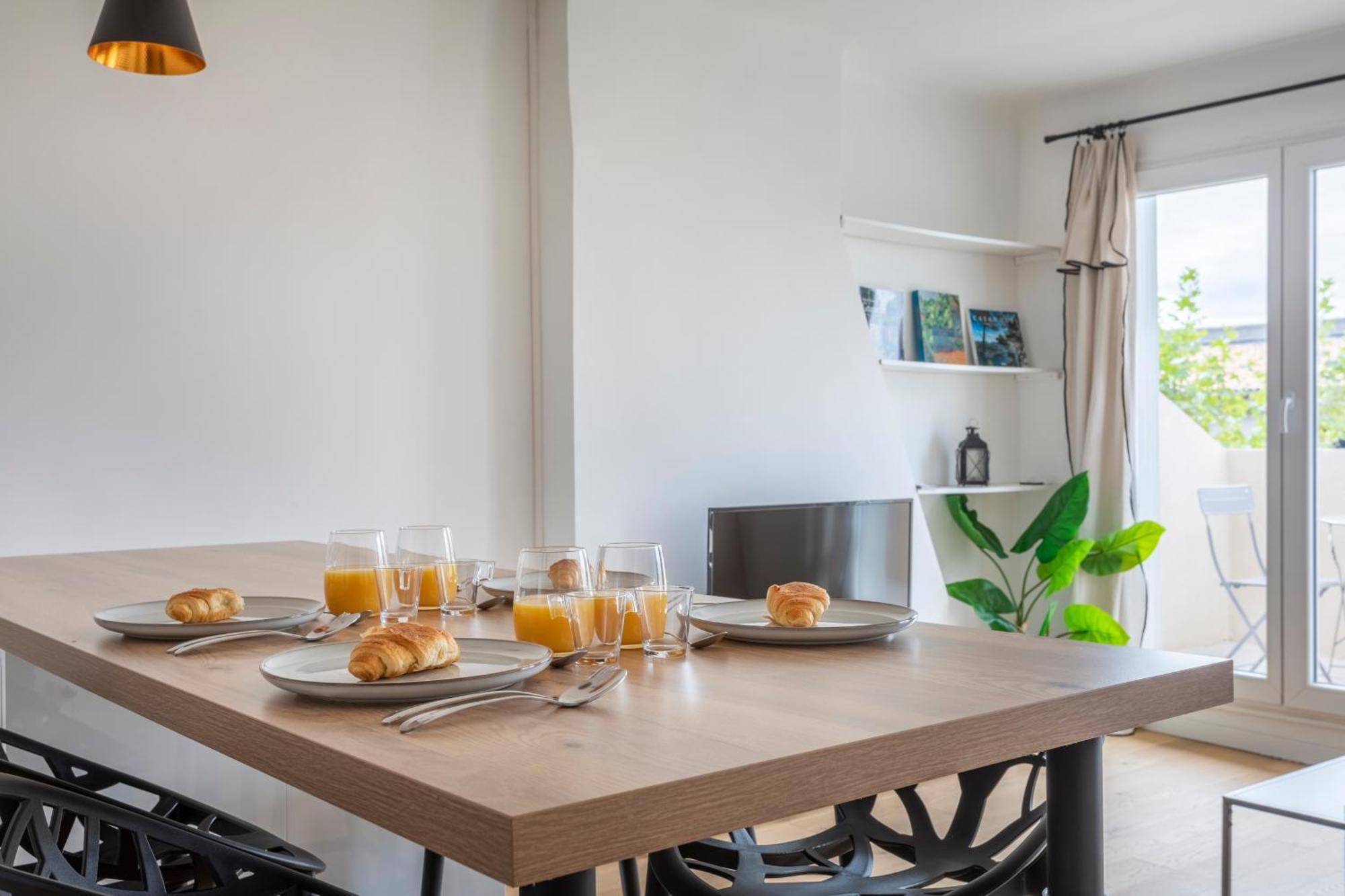 T3 Renove Avec Terrasse Et Vue * Aix-en-Provence