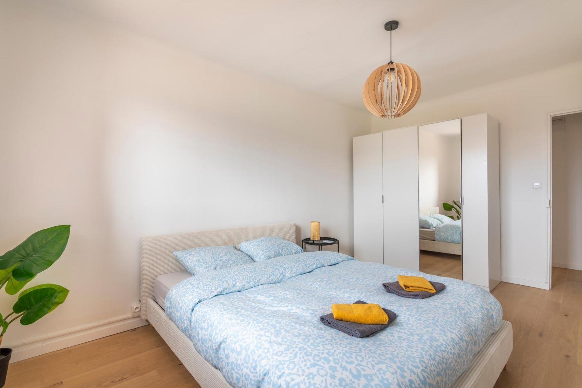 T3 Renove Avec Terrasse Et Vue *